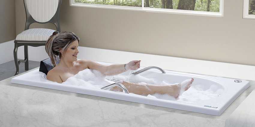 Descubra como preparar um banho de banheira com espuma e seus benefícios.