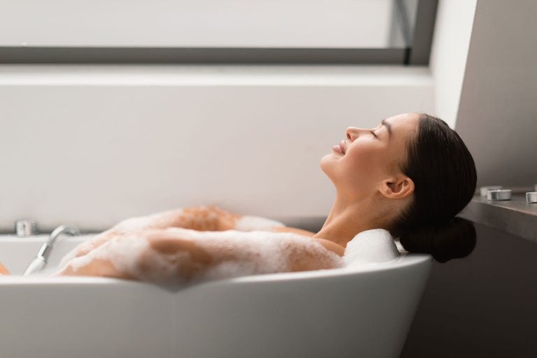 Banhos de Imersão  um ritual de feminilidade, beleza e conexão interior.gdoc